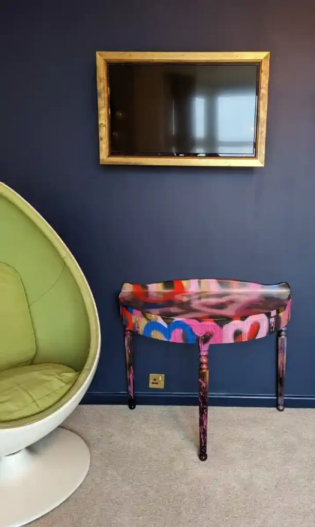 Elvis Room - Treheveras Guesthouse Newquay Cornwall